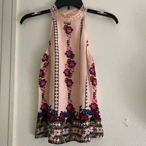 PRICE DROP! 💕 Pink Floral Top